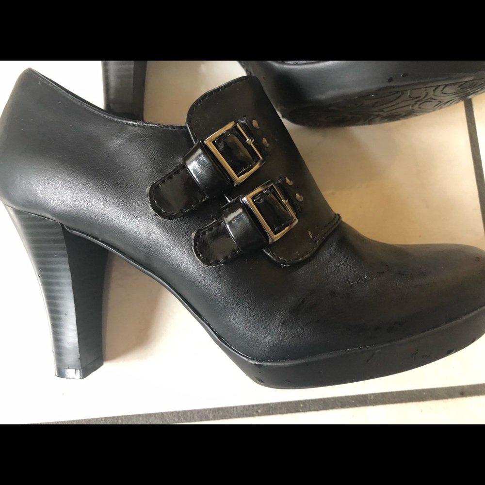 Women’s Shoes Sz. 8 M